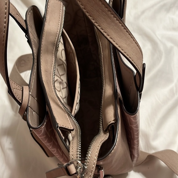 NWT Calvin Klein Signature Millie - Picture 5 of 8